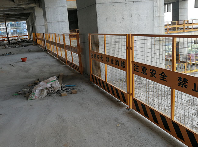 临边防护栏杆案例